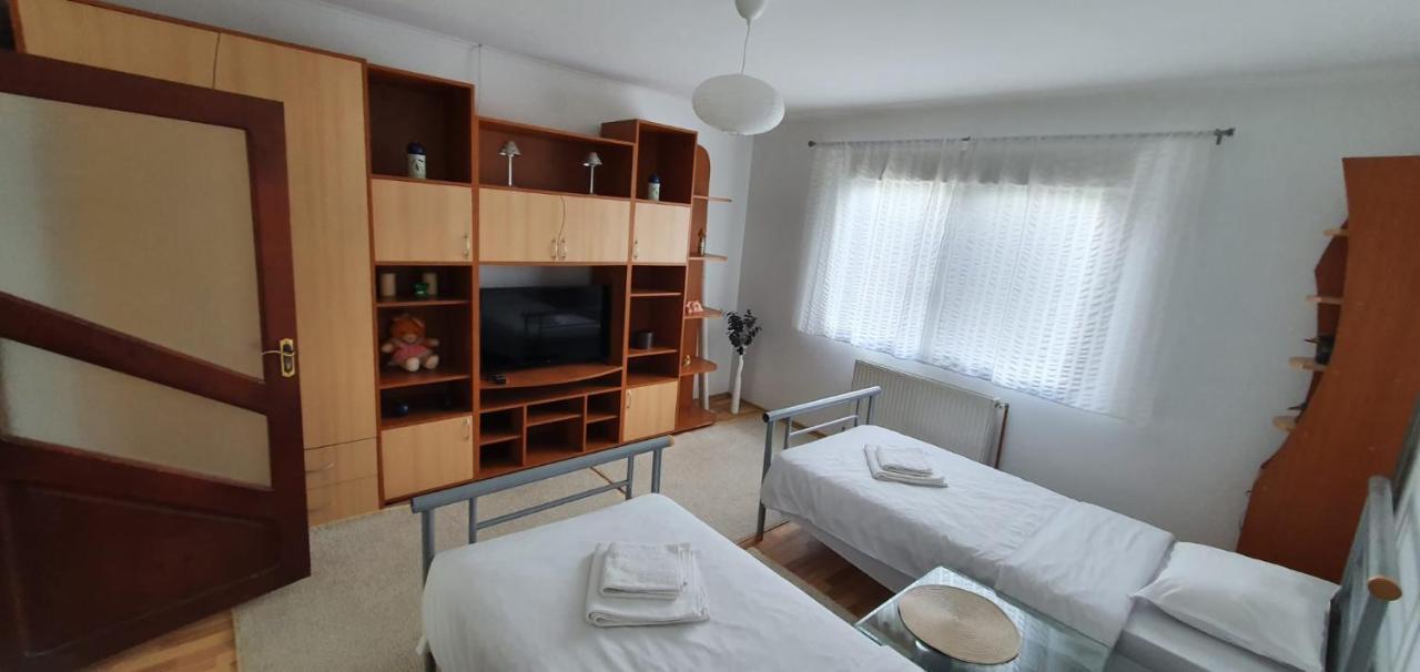 Casa Alex Si Daiana Apartment Orşova Exterior foto