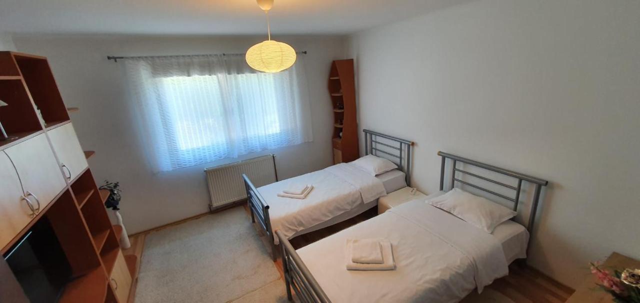 Casa Alex Si Daiana Apartment Orşova Exterior foto